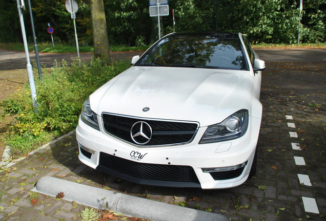 Mercedes-Benz C 63 AMG Coupé