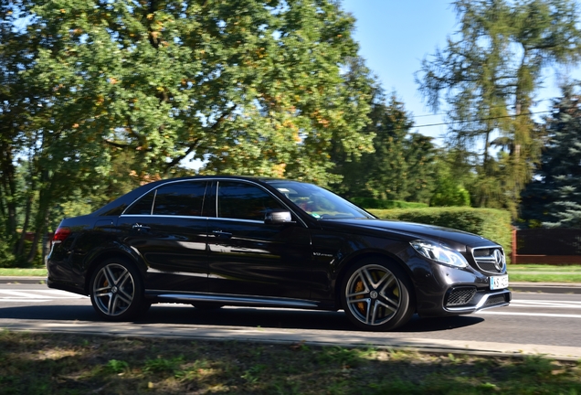 Mercedes-Benz E 63 AMG S W212