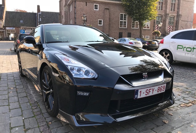 Nissan GT-R 2017