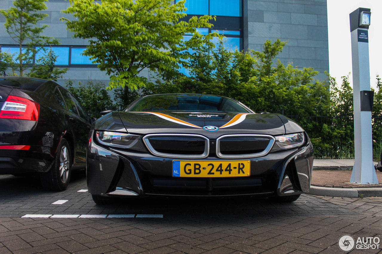 BMW i8