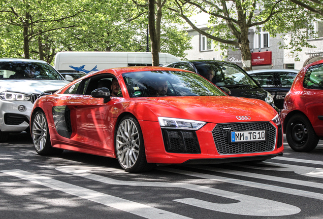 Audi R8 V10 Plus 2015