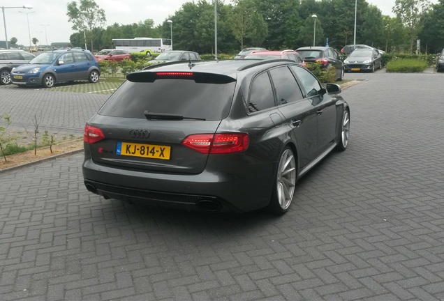 Audi RS4 Avant B8