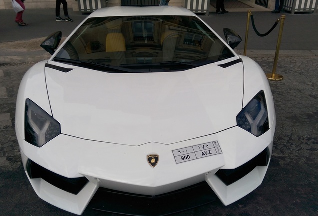 Lamborghini Aventador LP700-4