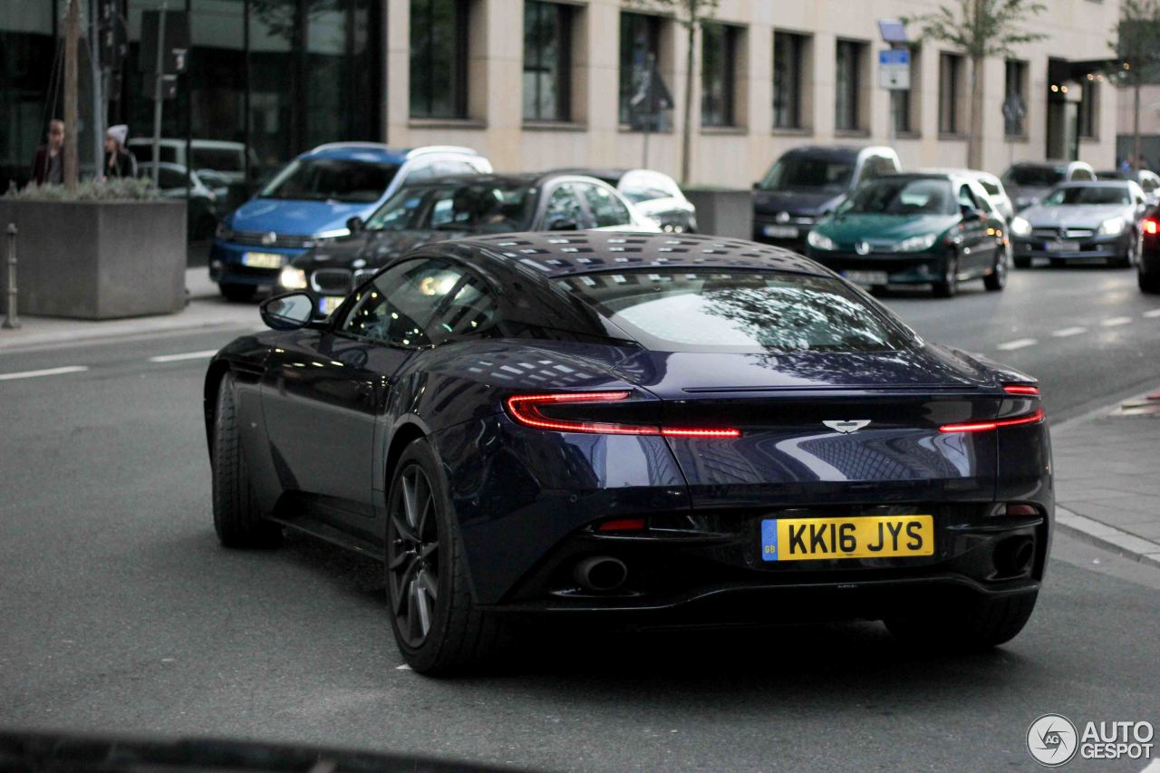 Aston Martin DB11