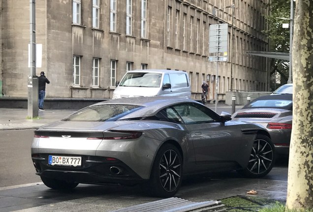 Aston Martin DB11