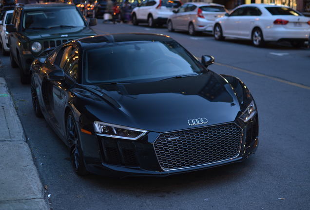 Audi R8 V10 Plus 2015