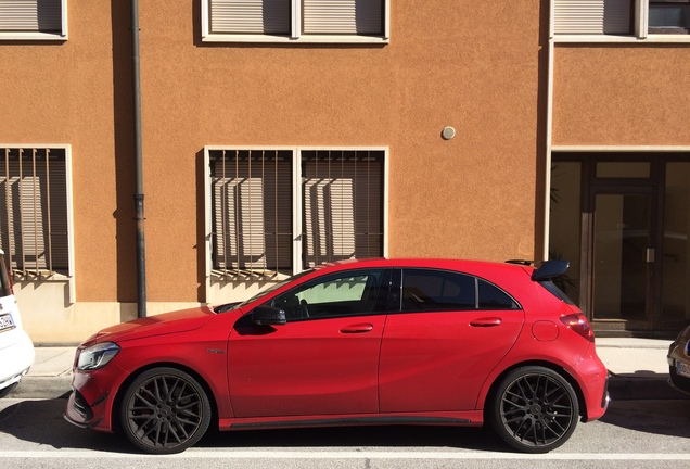 Mercedes-AMG A 45 W176 2015