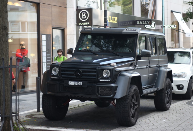 Mercedes-Benz G 500 4X4²