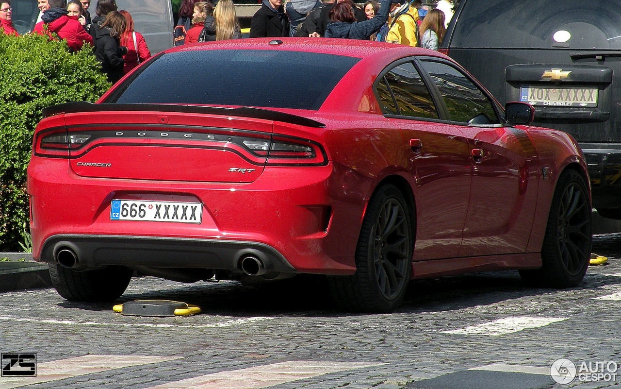 Dodge Charger SRT Hellcat