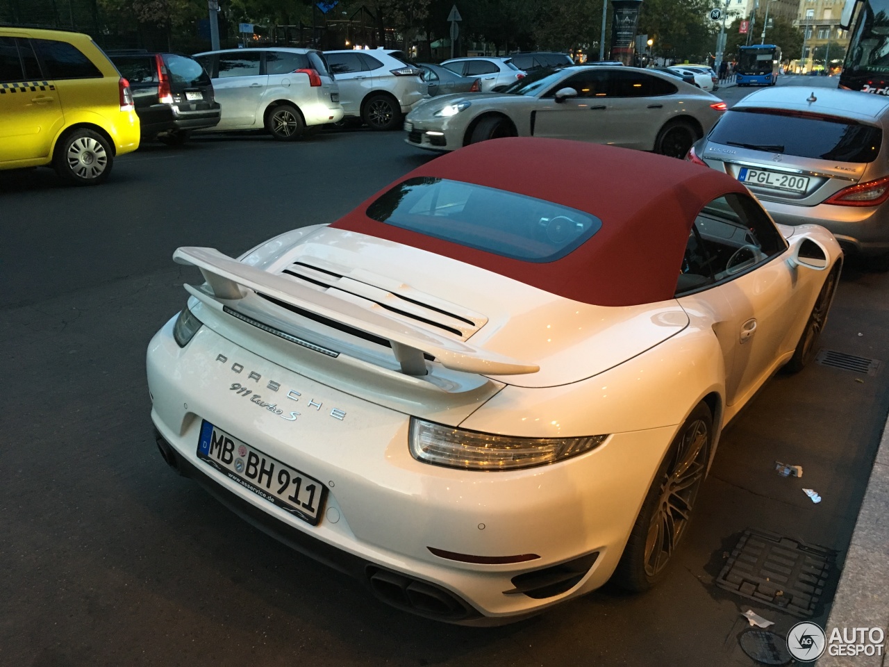 Porsche 991 Turbo S Cabriolet MkI