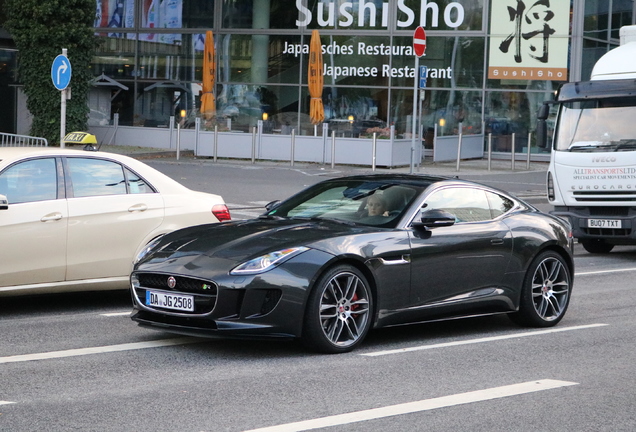Jaguar F-TYPE R Coupé