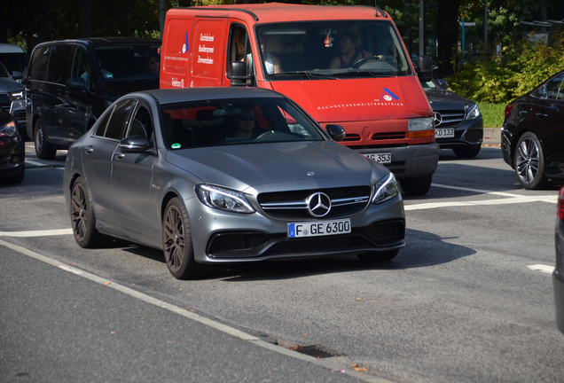 Mercedes-AMG C 63 S W205