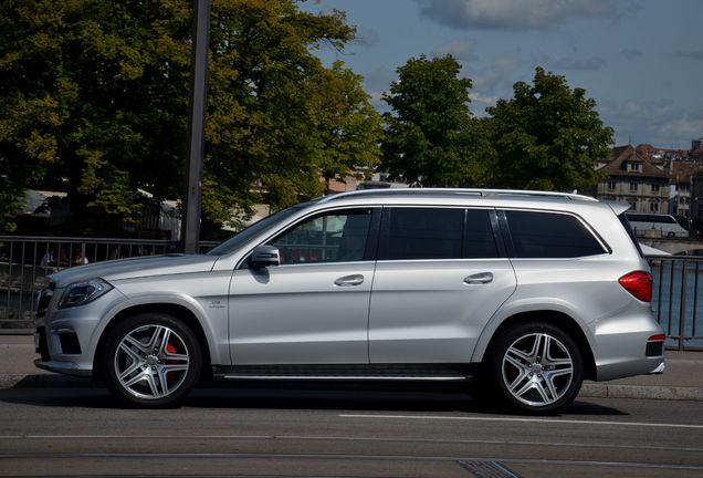 Mercedes-Benz GL 63 AMG X166