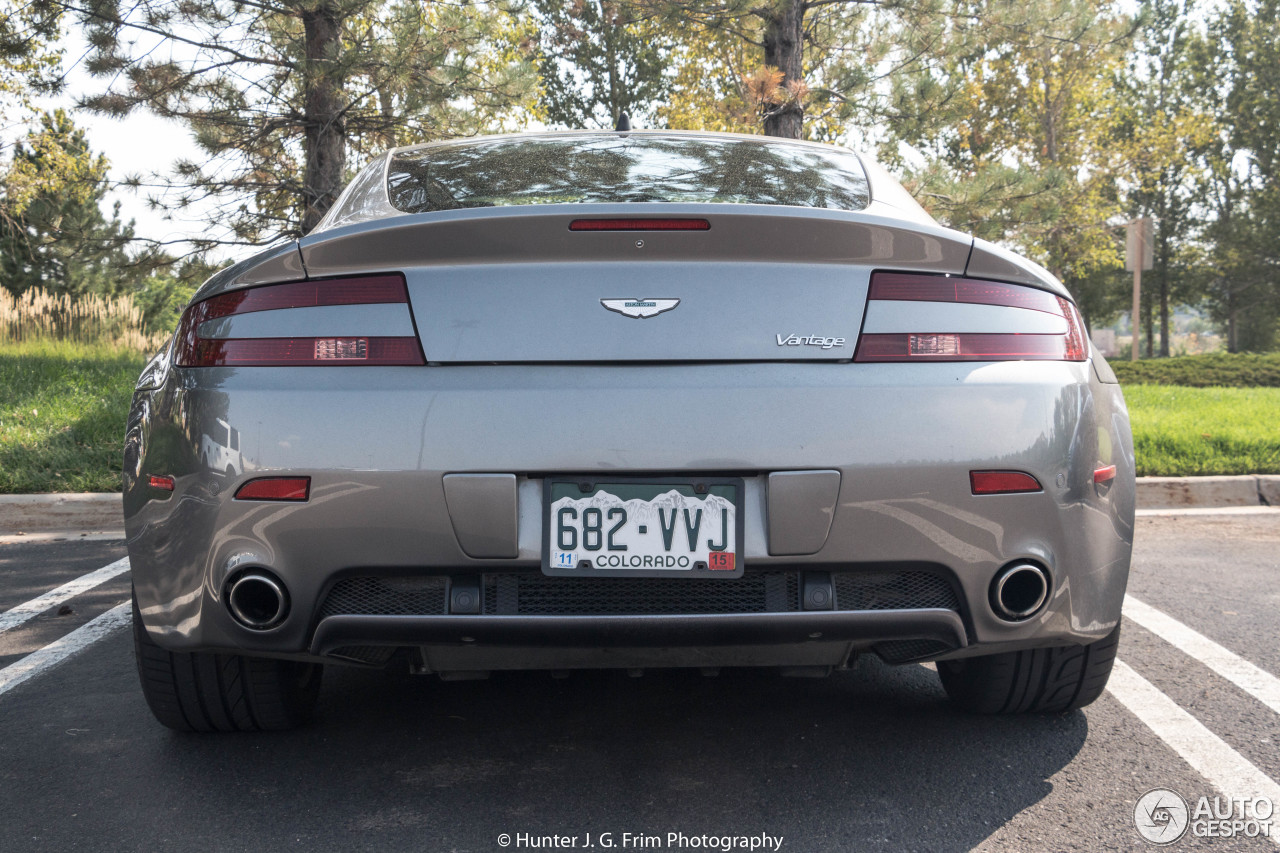 Aston Martin V8 Vantage