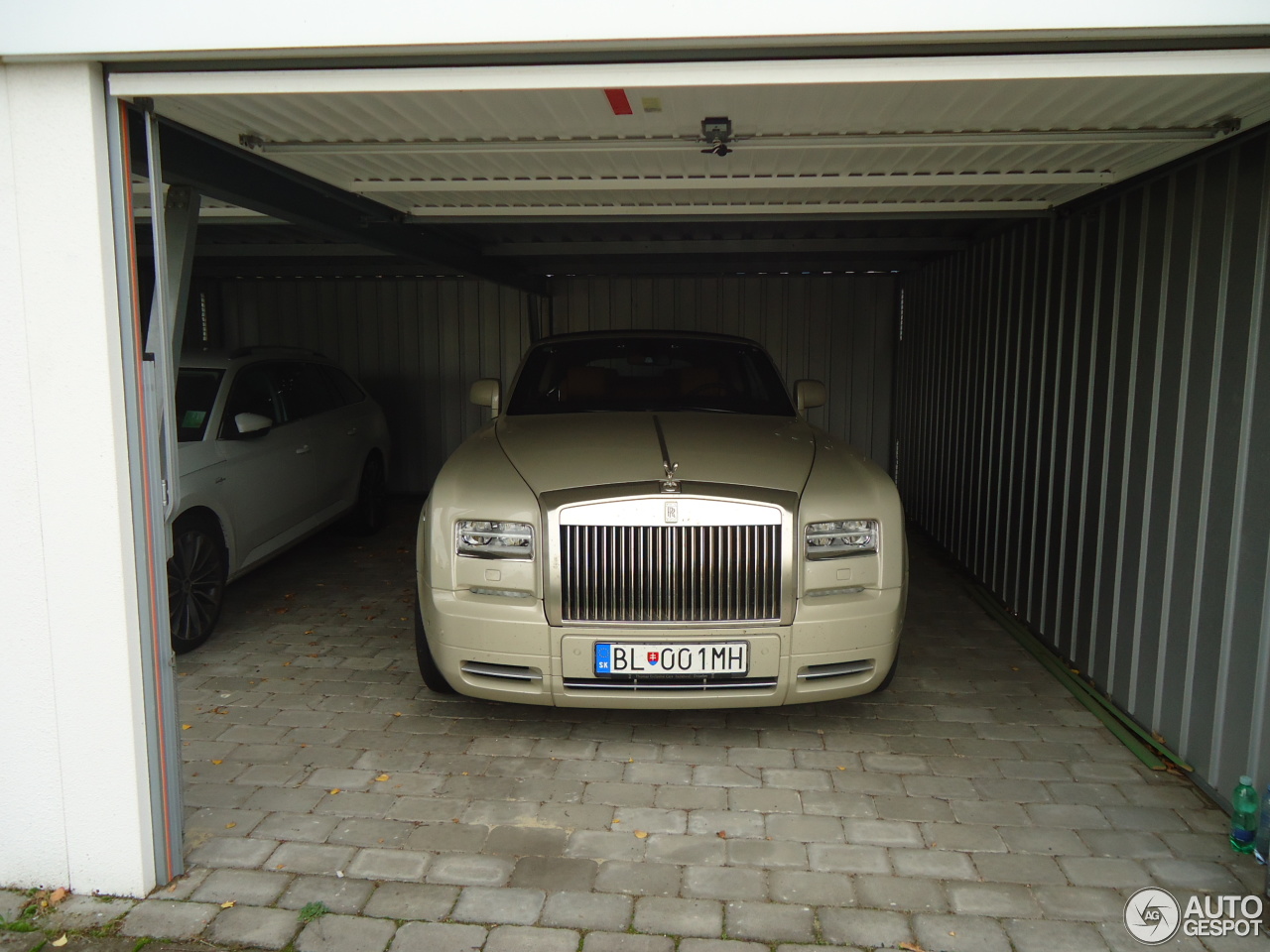 Rolls-Royce Phantom Drophead Coupé Series II