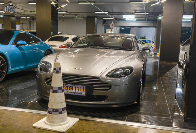 Aston Martin V8 Vantage