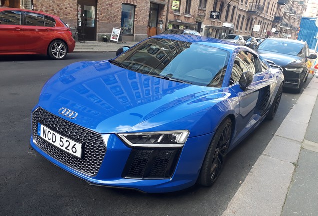 Audi R8 V10 Plus 2015