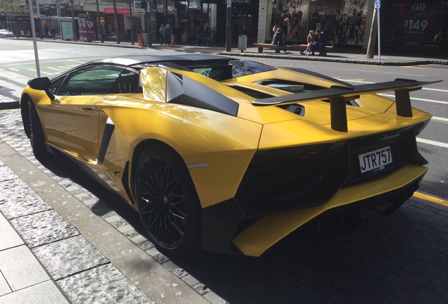 Lamborghini Aventador LP750-4 SuperVeloce Roadster