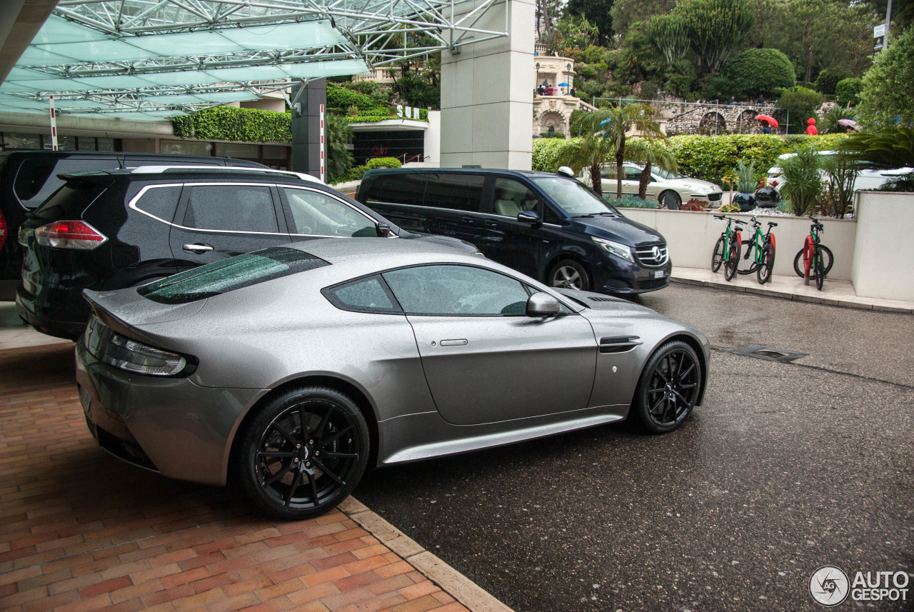 Aston Martin V12 Vantage S