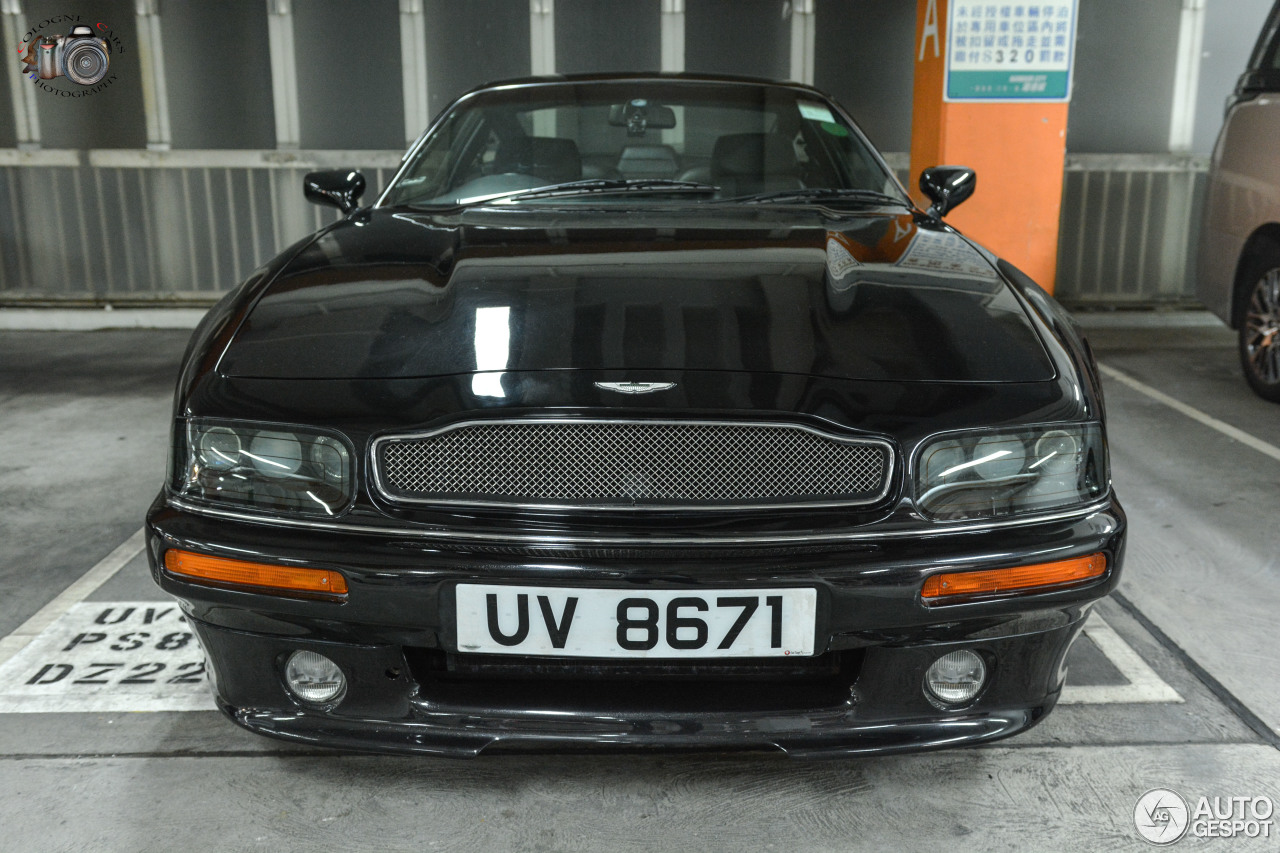 Aston Martin V8 Coupe