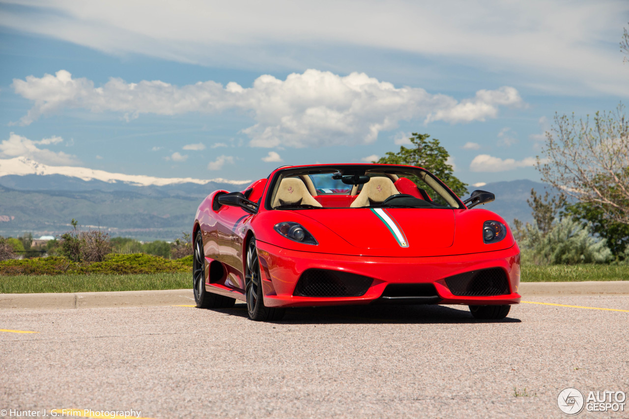 Ferrari Scuderia Spider 16M