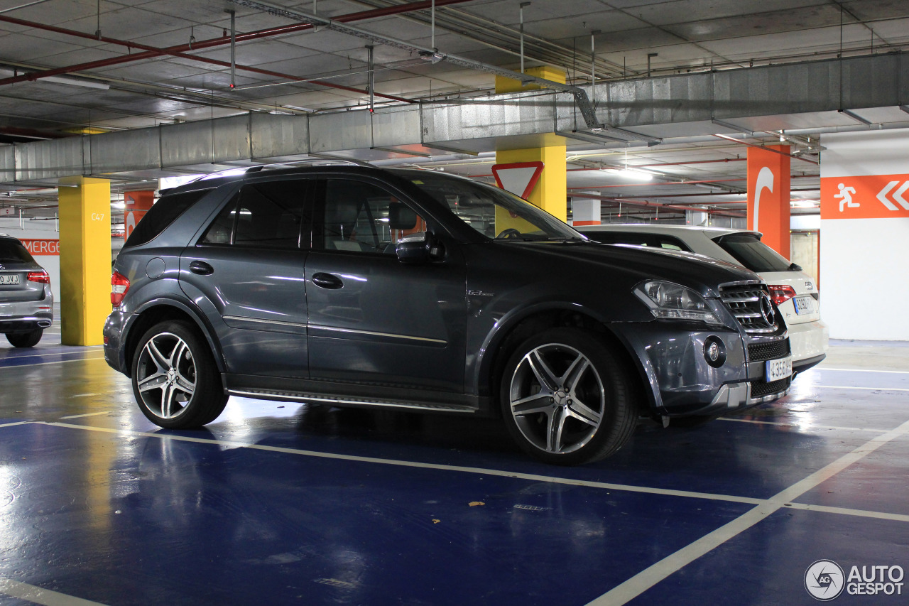 Mercedes-Benz ML 63 AMG 10th Anniversary