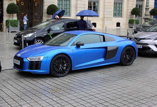 Audi R8 V10 Plus 2015