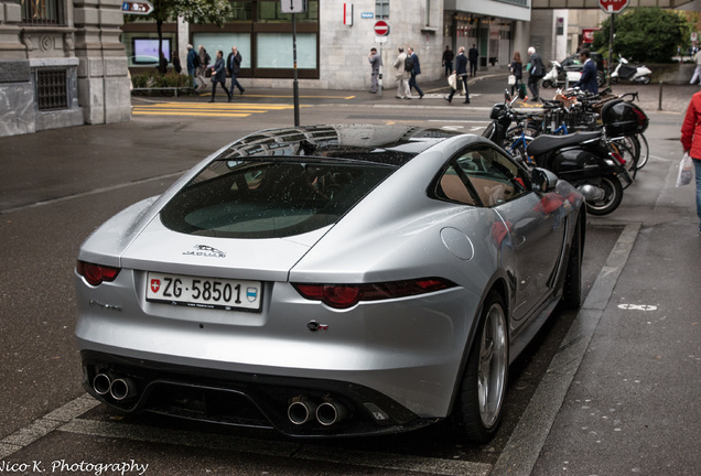 Jaguar F-TYPE SVR Coupé 2017