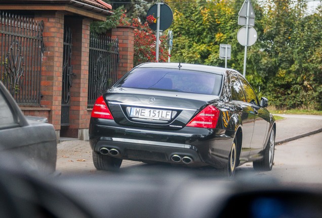 Mercedes-Benz S 63 AMG W221 2010