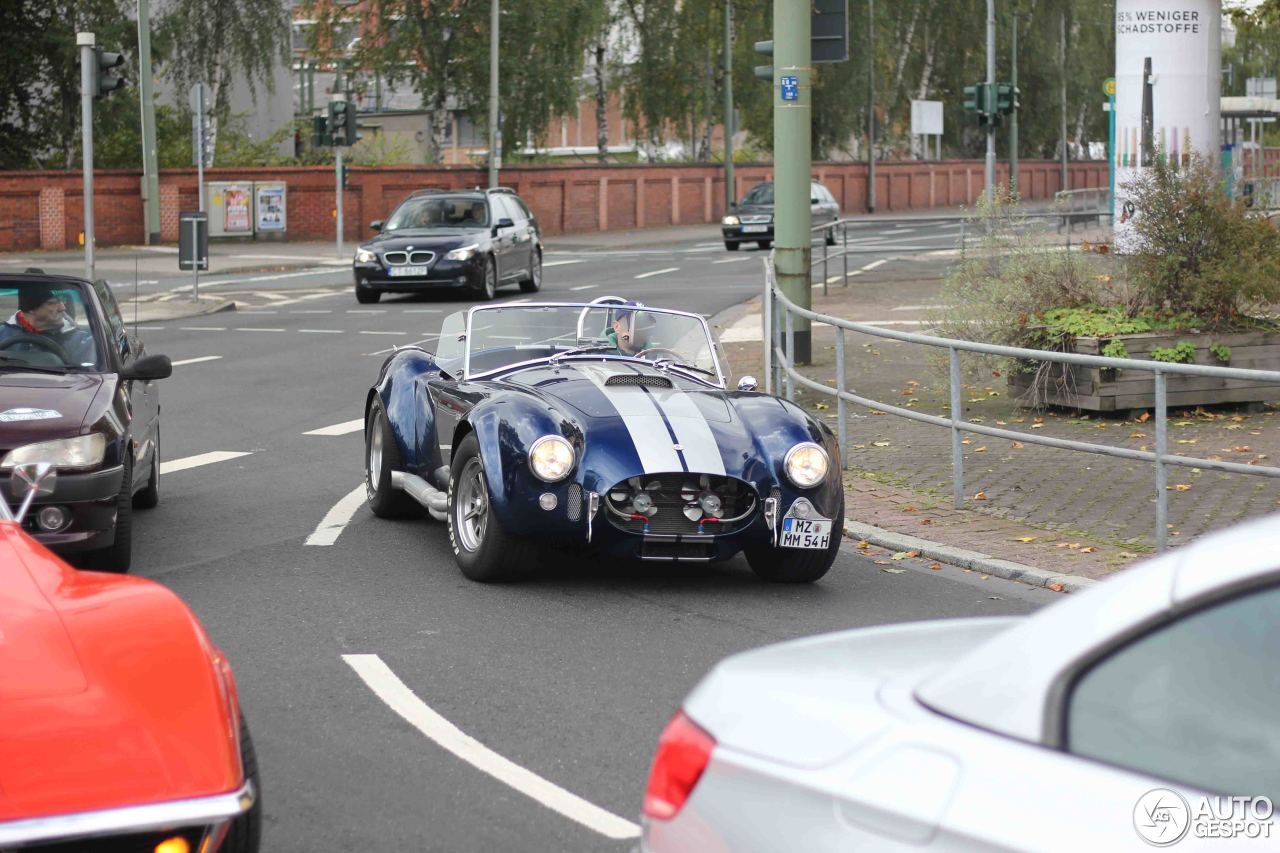 AC Cobra 427