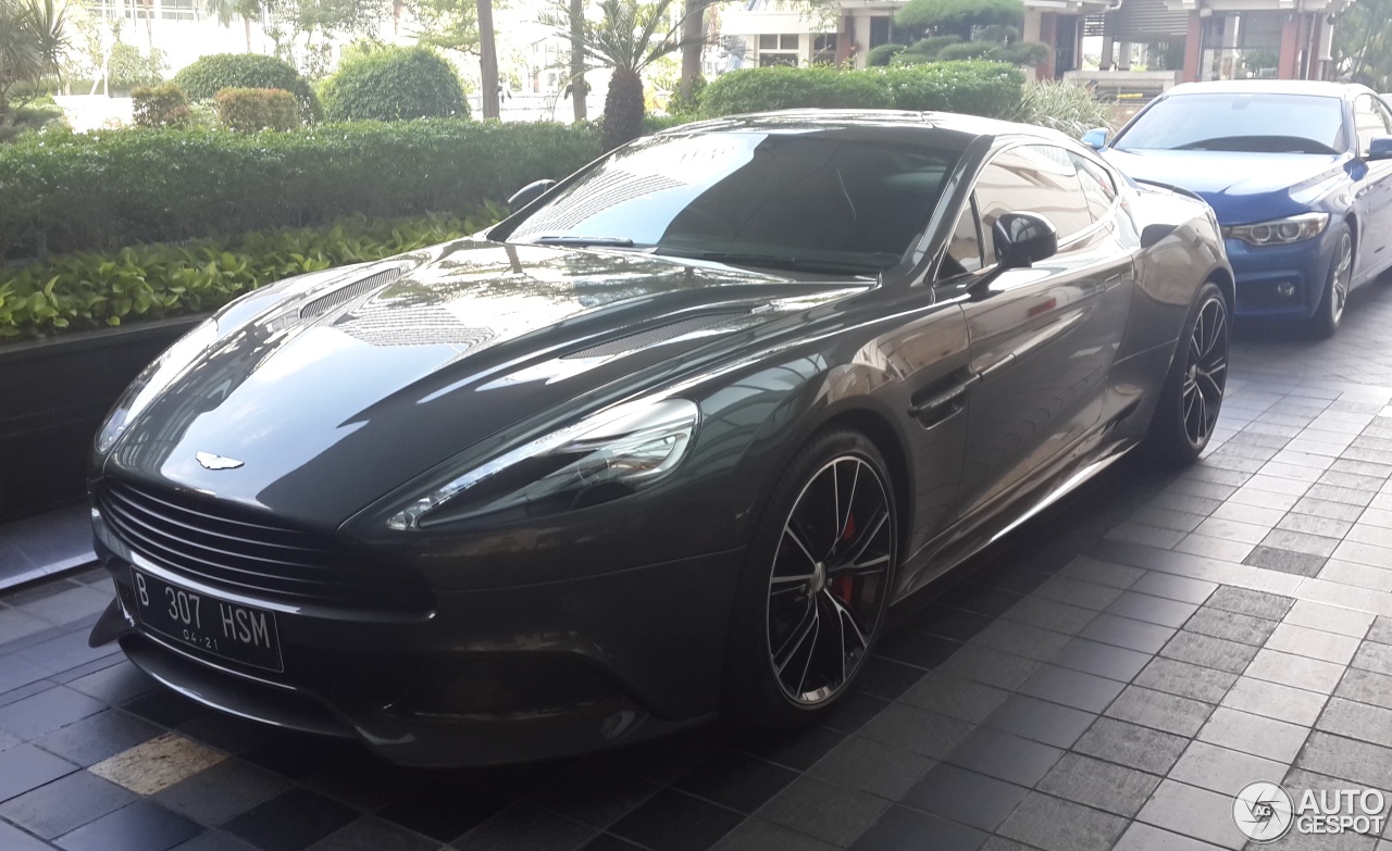 Aston Martin Vanquish 2013