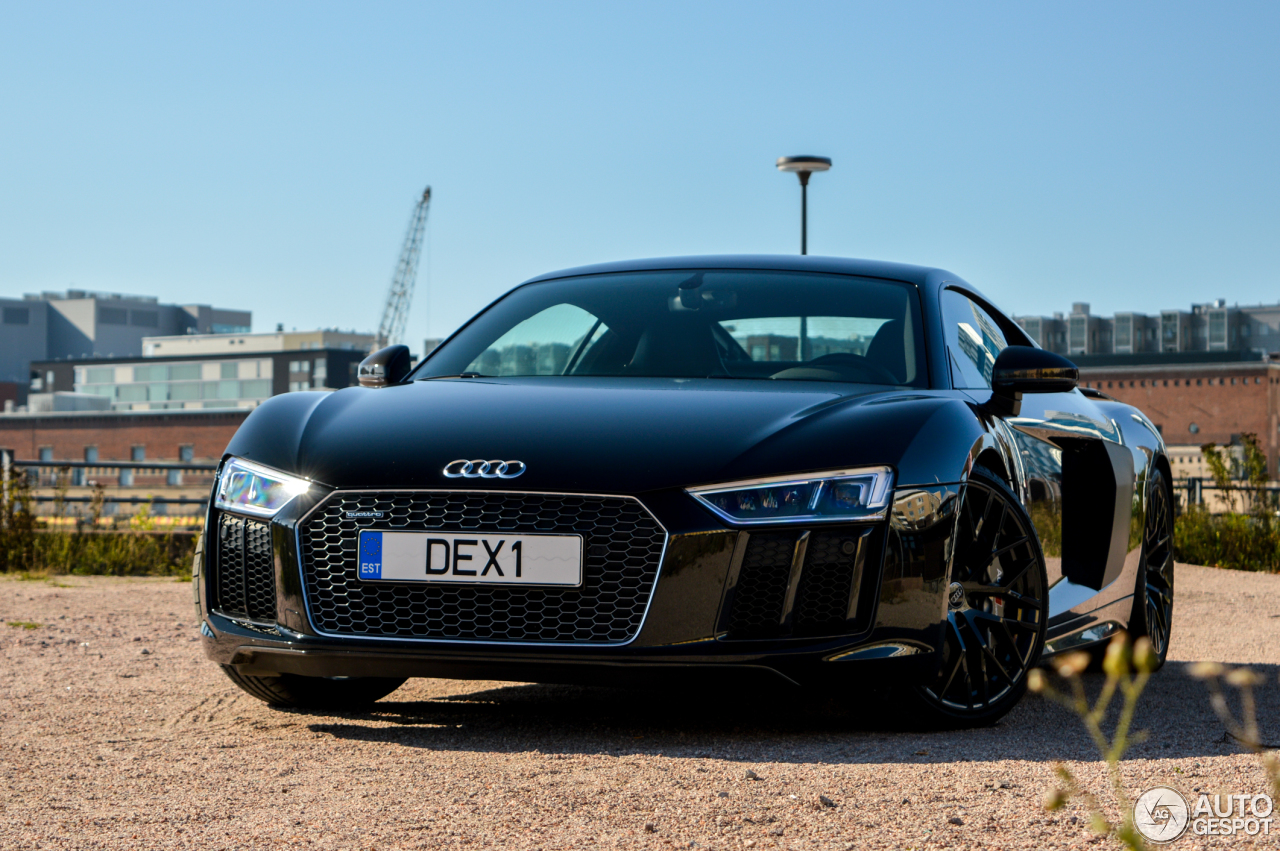 Audi R8 V10 Plus 2015