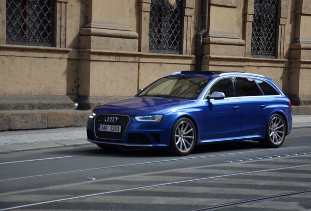 Audi RS4 Avant B8