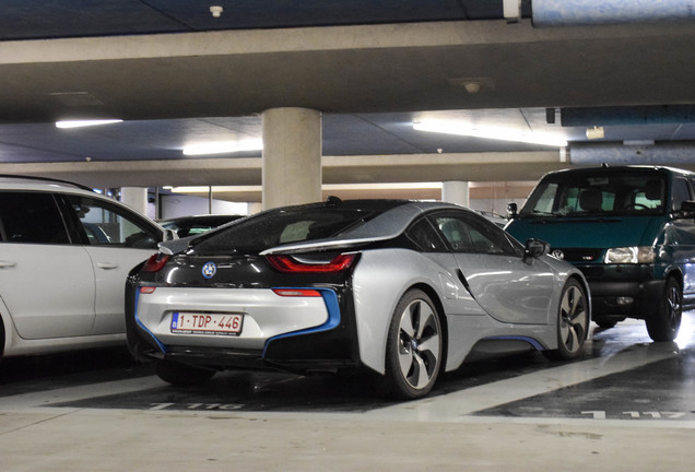 BMW i8