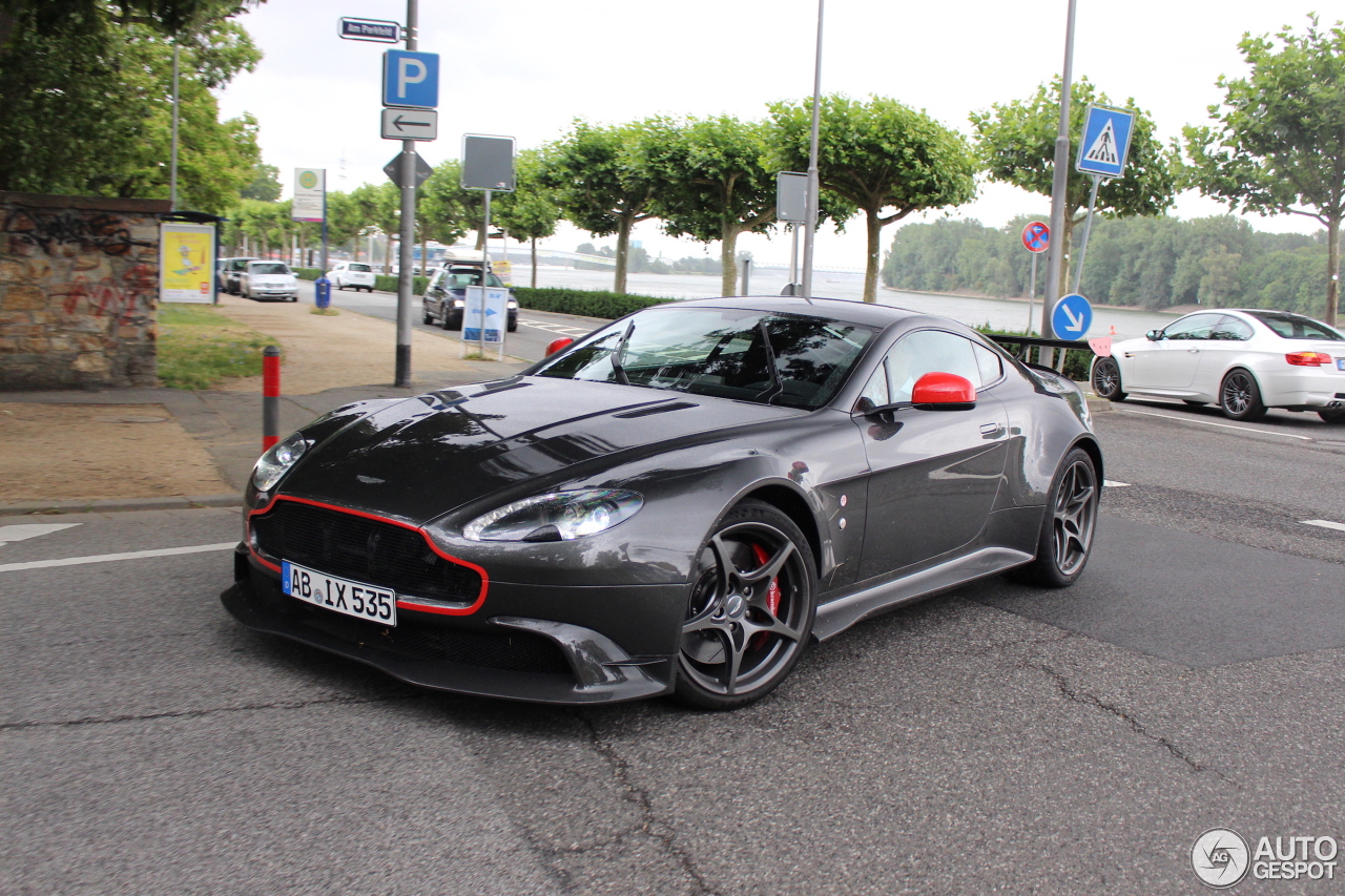 Aston Martin Vantage GT8