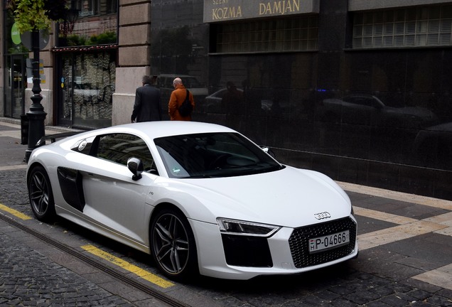 Audi R8 V10 Plus 2015