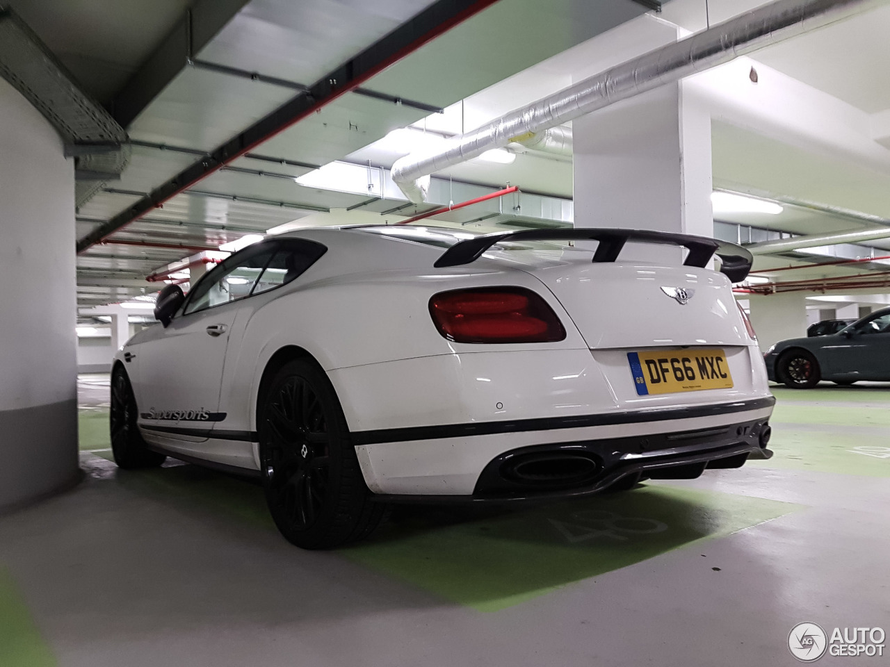 Bentley Continental Supersports Coupé 2018