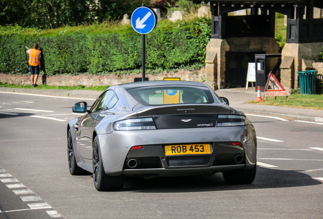 Aston Martin V12 Vantage S