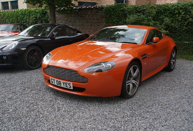 Aston Martin V8 Vantage N400