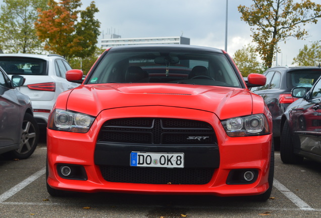 Dodge Charger SRT-8