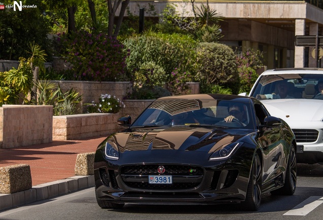 Jaguar F-TYPE R AWD Coupé