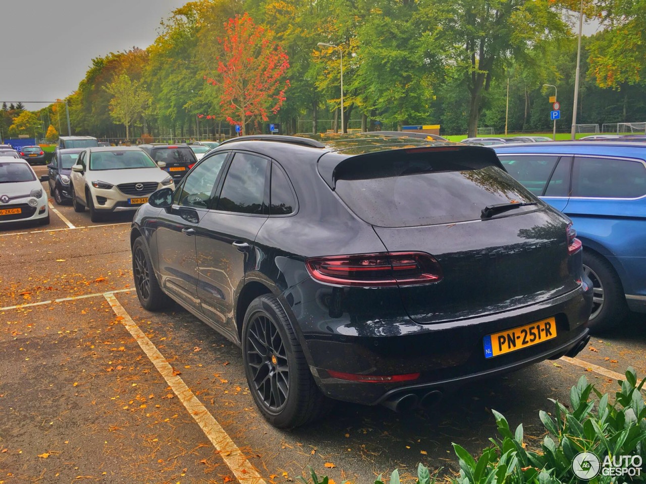 Porsche 95B Macan GTS