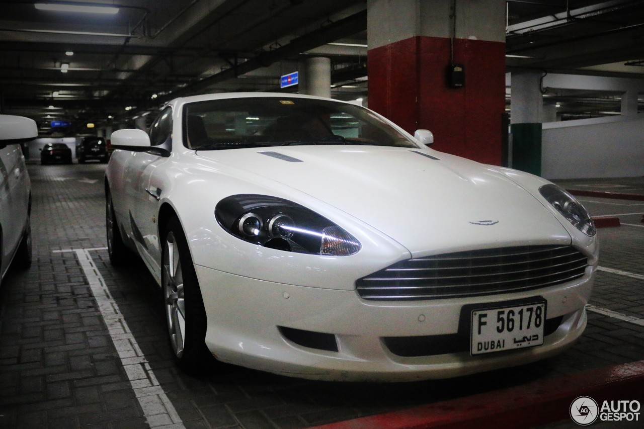 Aston Martin DB9