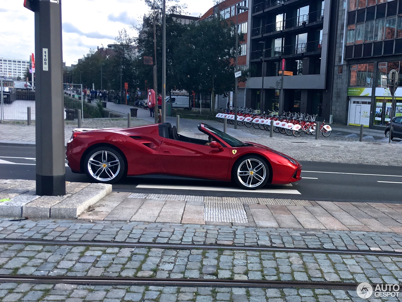 Ferrari 488 Spider