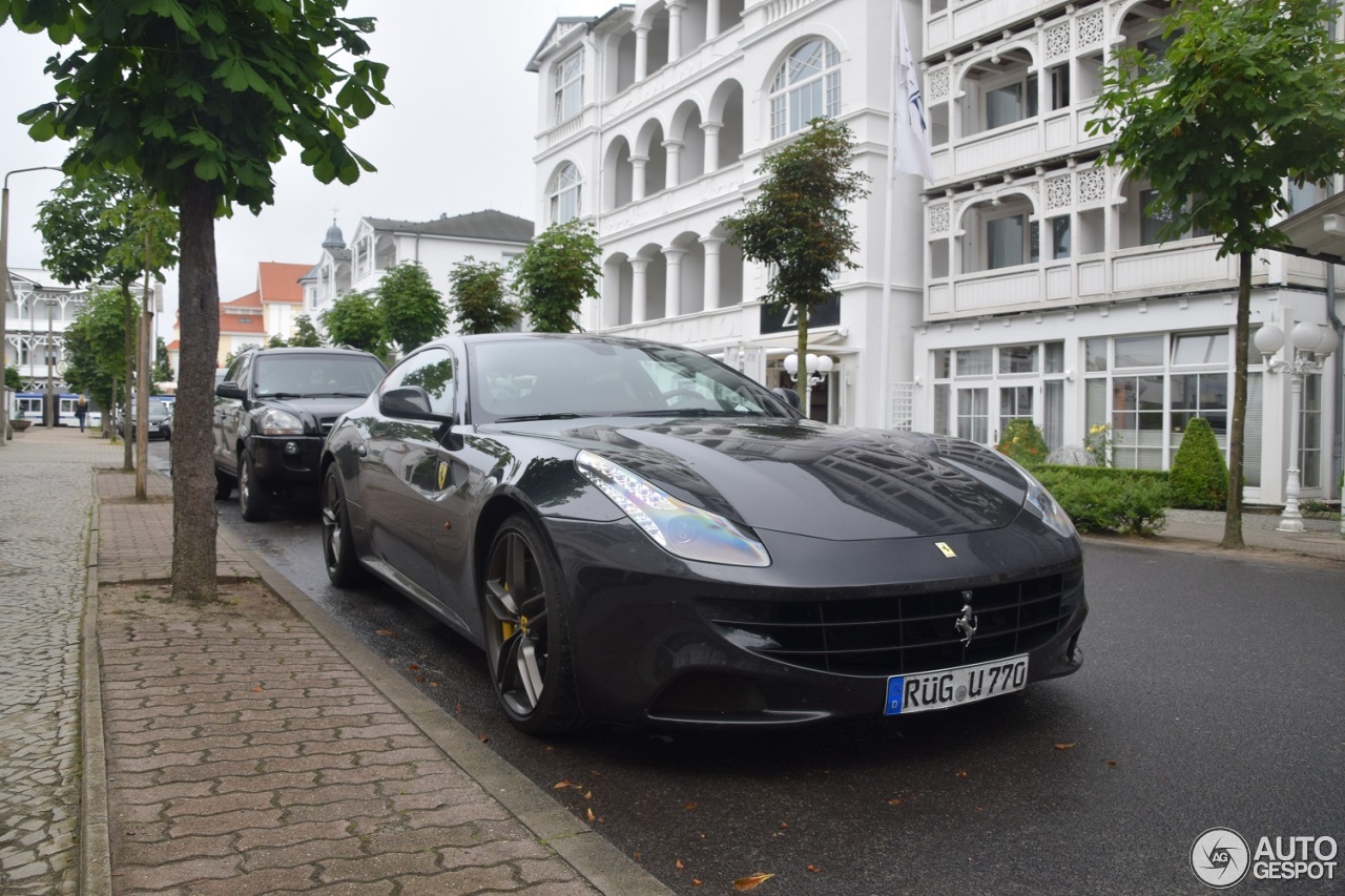 Ferrari FF