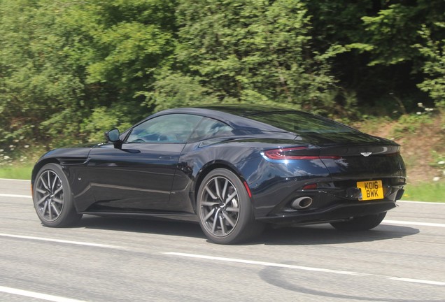 Aston Martin DB11