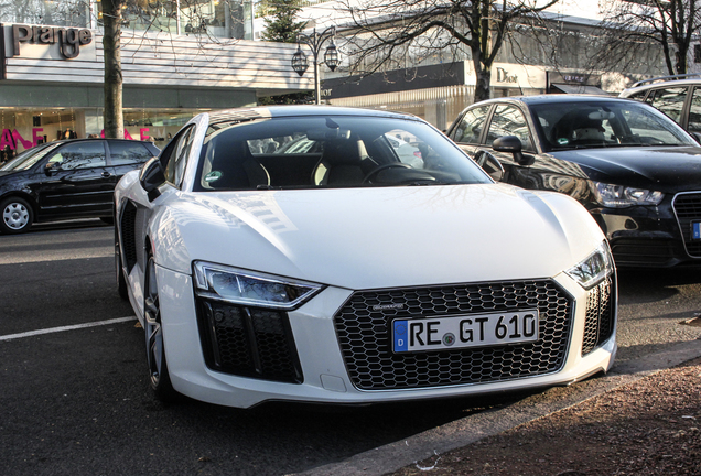 Audi R8 V10 Plus 2015