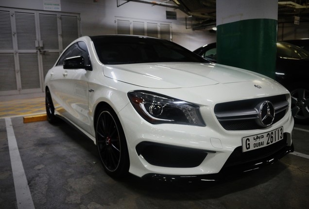 Mercedes-Benz CLA 45 AMG C117