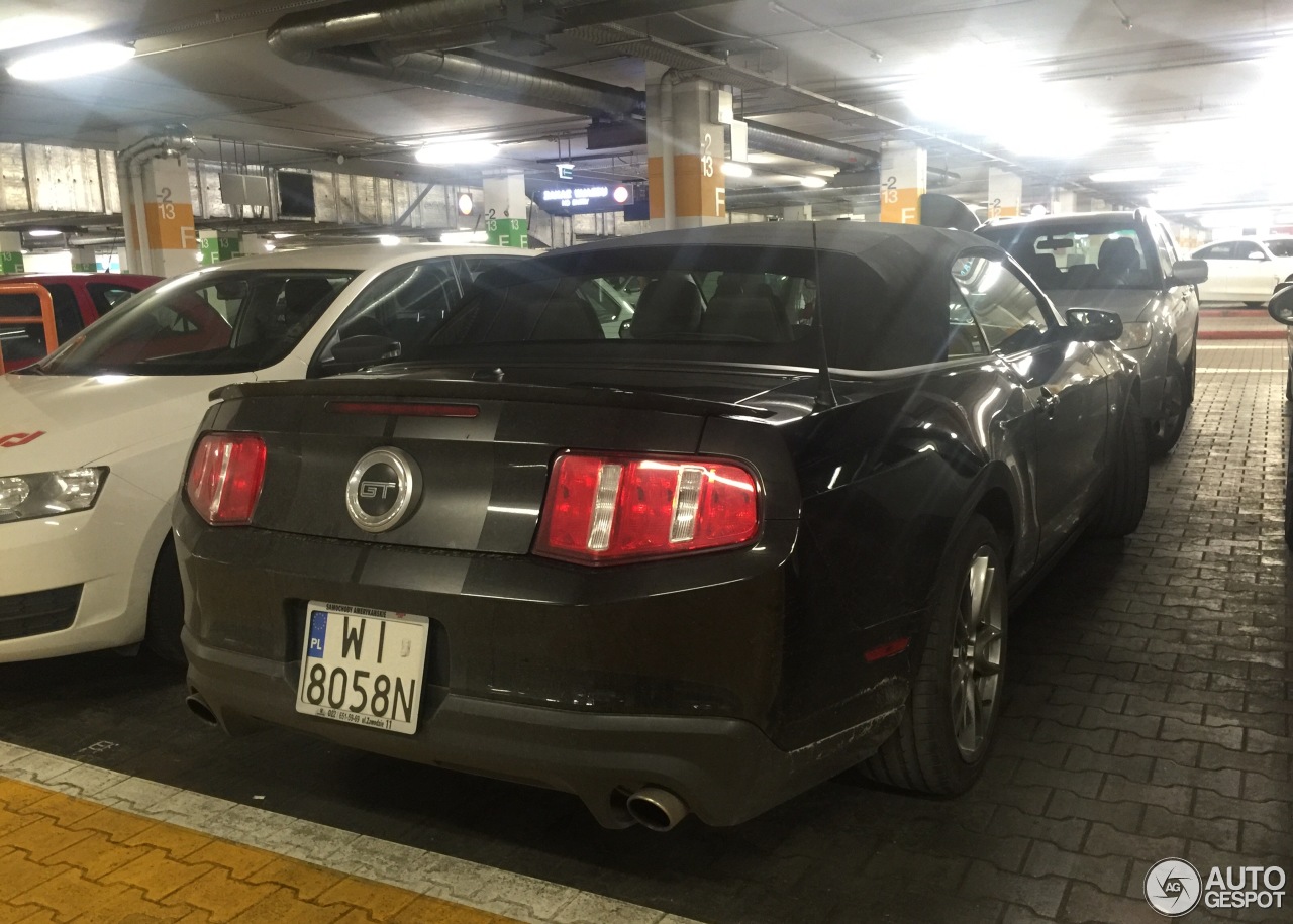 Ford Mustang GT Convertible 2011