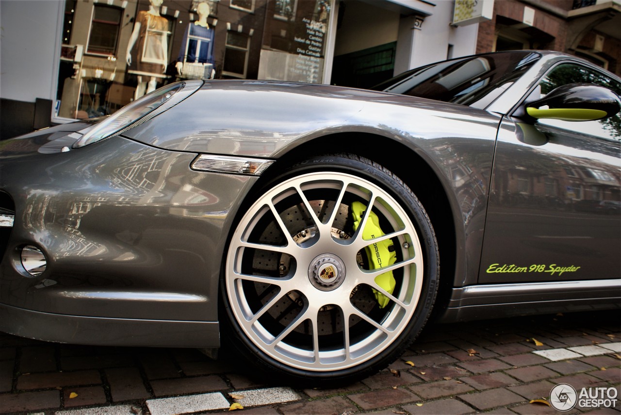 Porsche 997 Turbo S 918 Spyder Edition